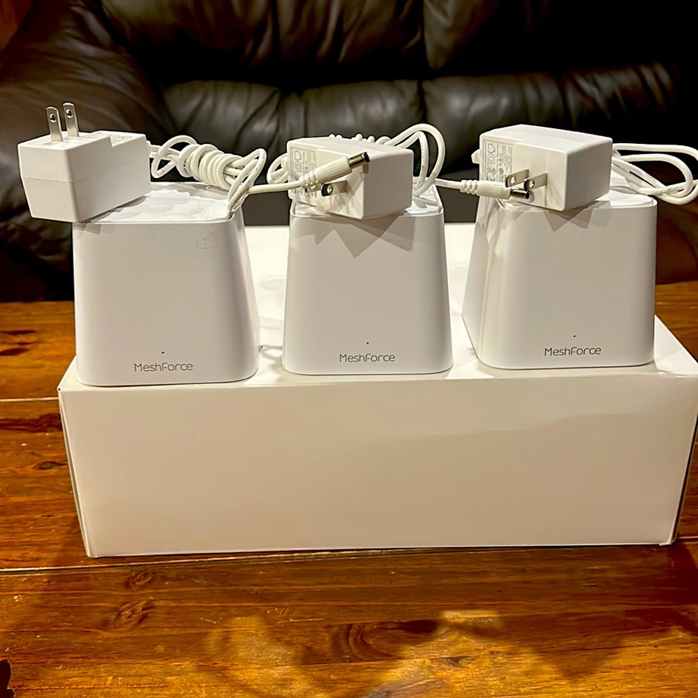 Meshforce Whole Home Mesh Wi-Fi System (Model M1)